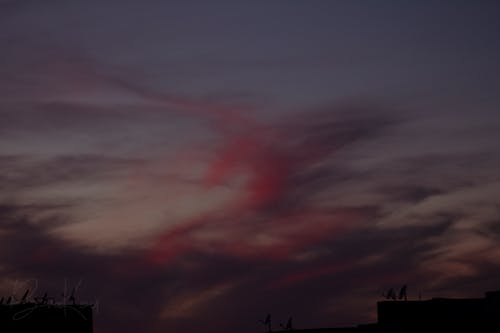 Fotos de stock gratuitas de amanecer, cielo nublado, Cielo oscuro