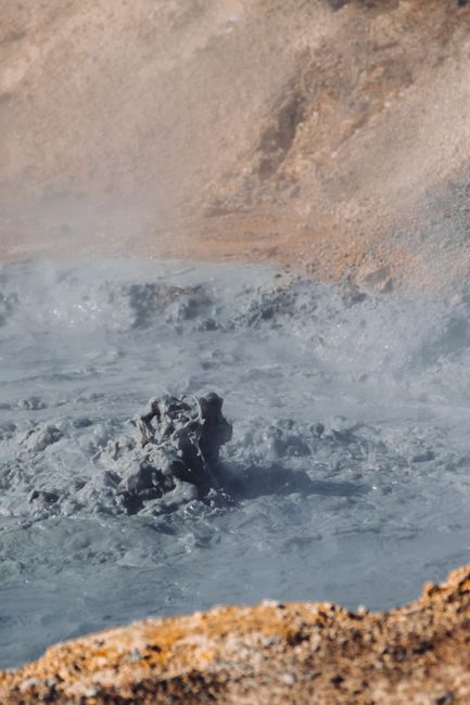 Geothermal Wonders: Steaming Vents & Bubbling Mud Pools Geothermal Wonders: Steaming Vents & Bubbling Mud Pools