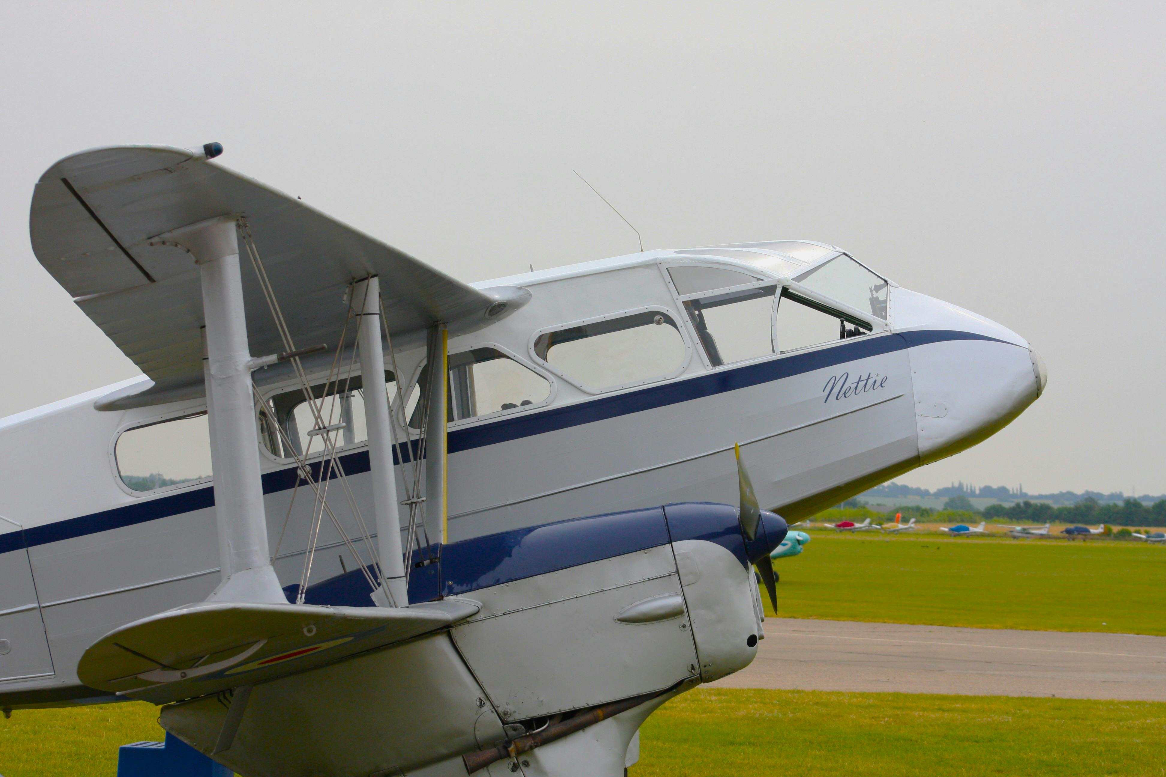 Texaskí politici sa sporia o financovanie DHS: na amerických letiskách hrozia dlhé rady