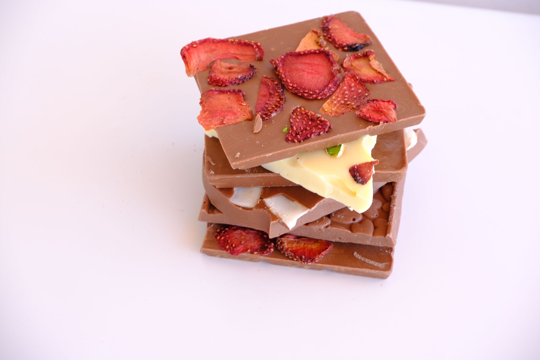Dark vs milk chocolate comparison — Curiosidades