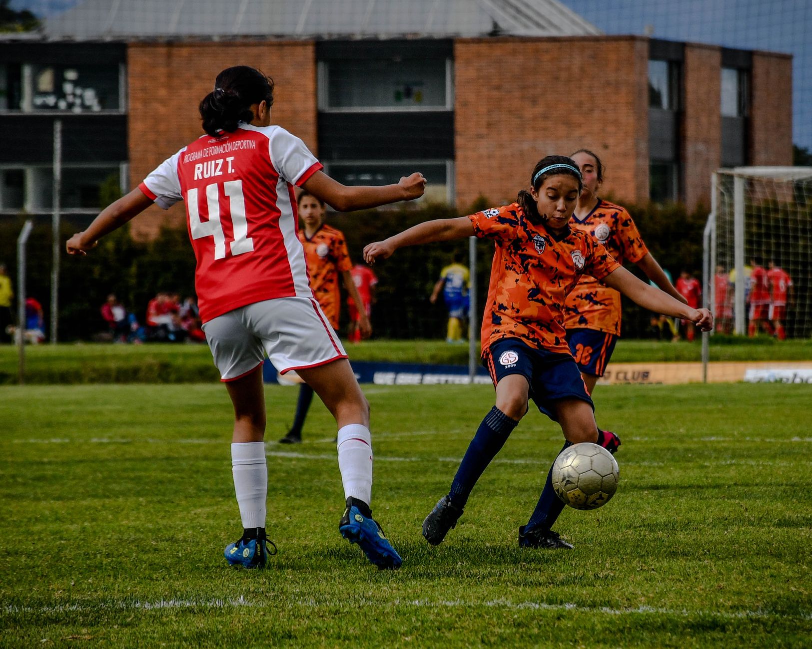 Voetbalclub Oranje Nassau ontvangt 5000 euro van VriendenLoterij