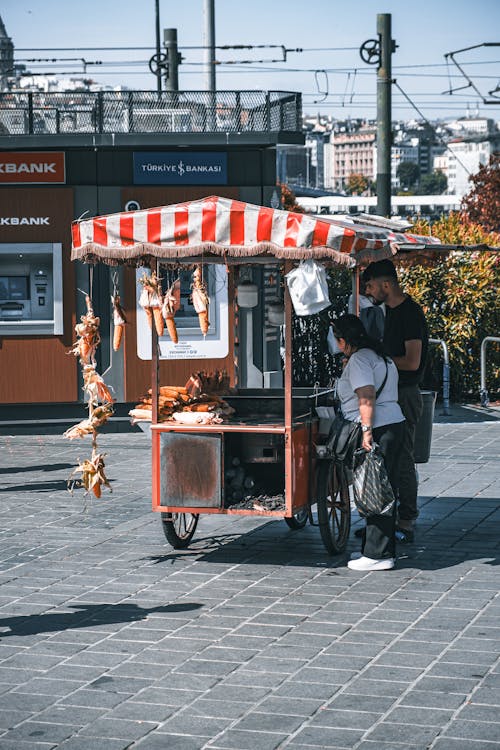 Foto profissional grátis de alimento, calçada, calçadas