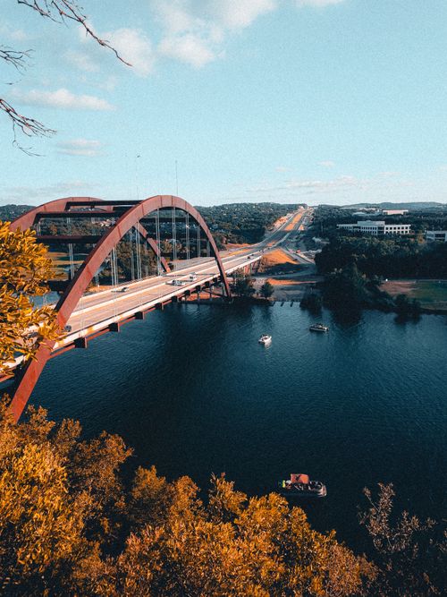 Free A stunning view of Pennybacker Bridge over Lake Austin on a sunny day in summer. Stock Photo