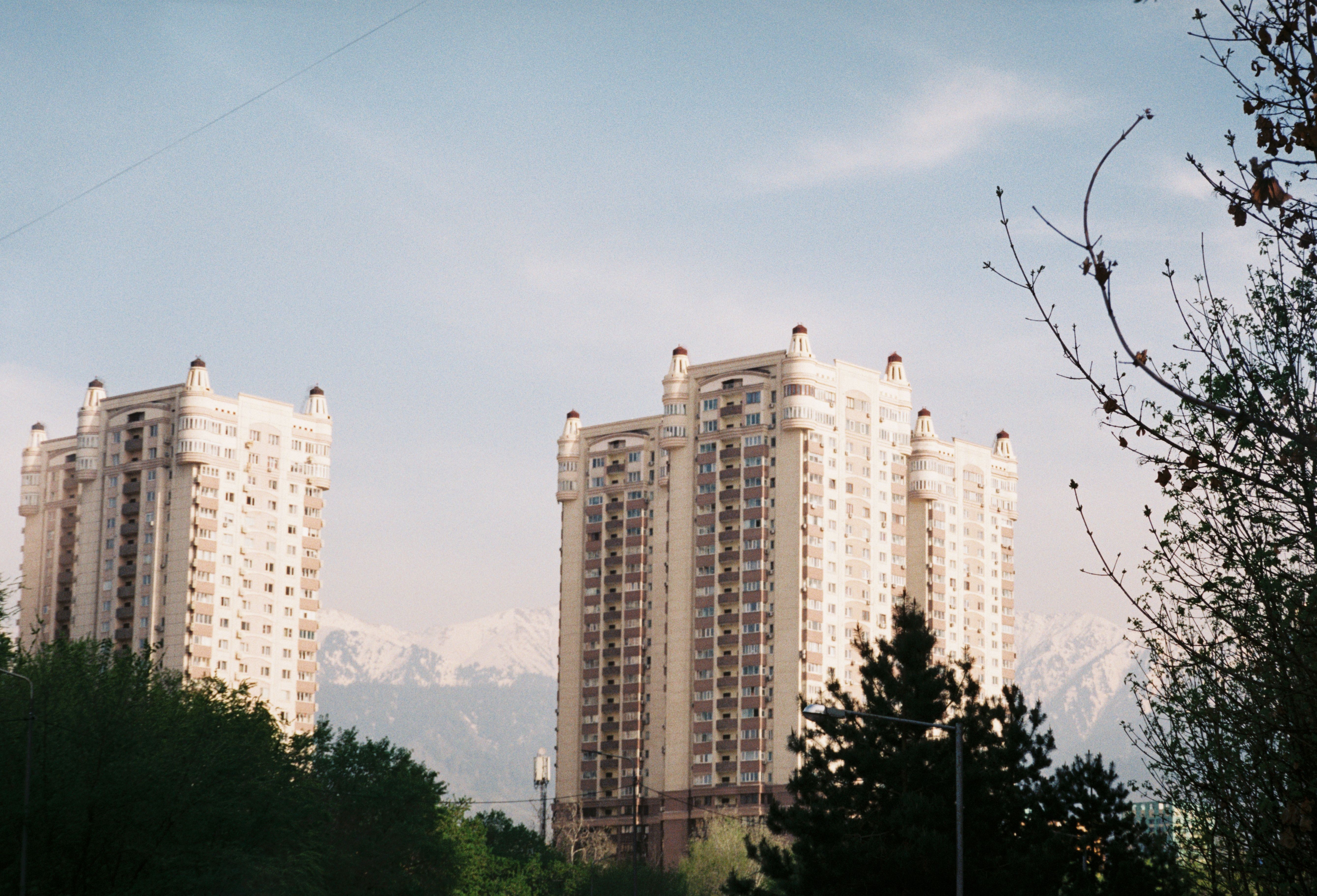 Modern High-Rise Apartment Building · Free Stock Photo