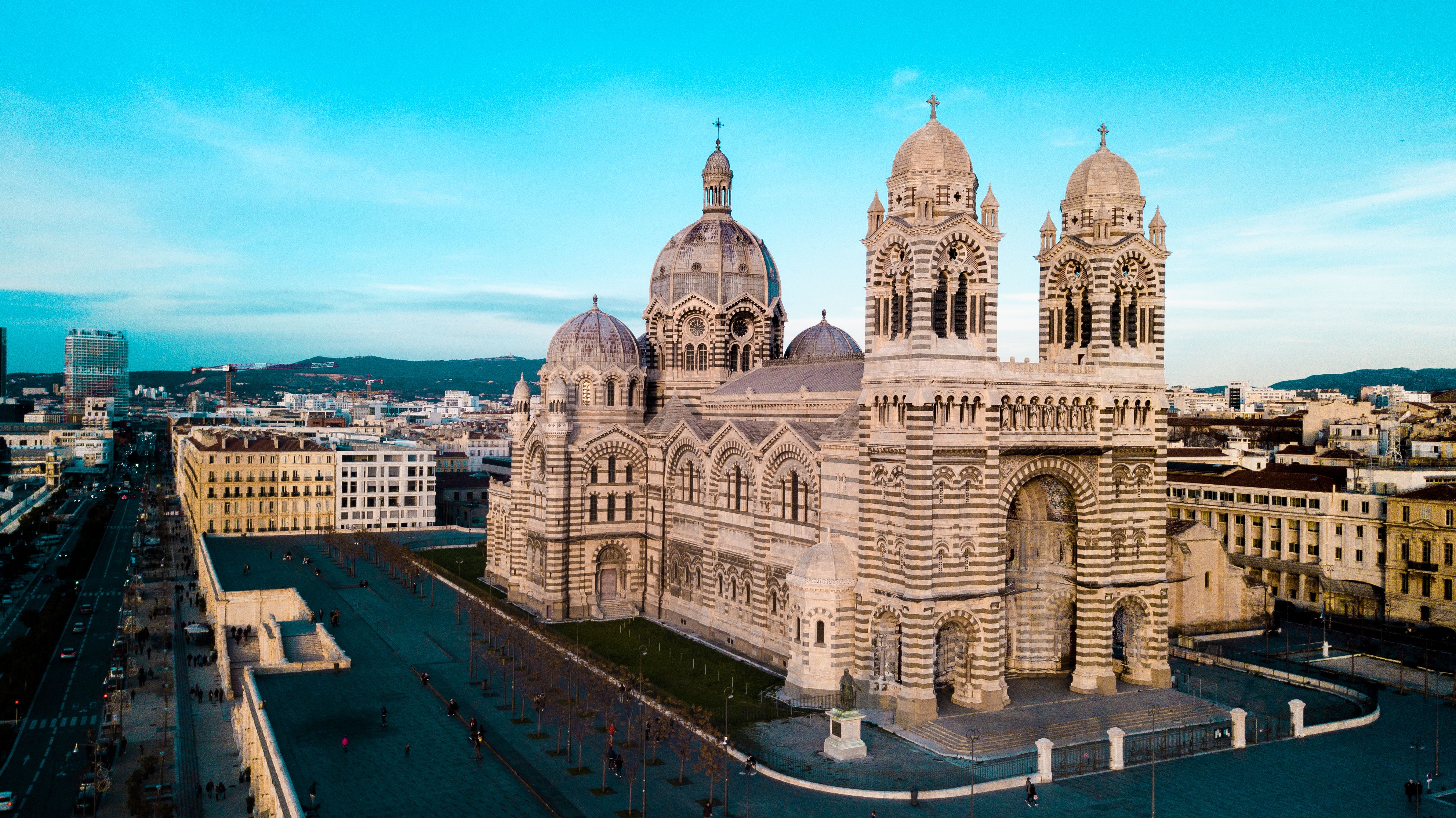 Couverture : Settling into Marseille: a practical guide