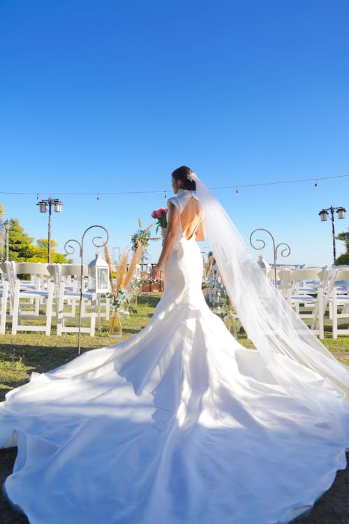 Glamour Bride in Beautiful Long Wedding Dress