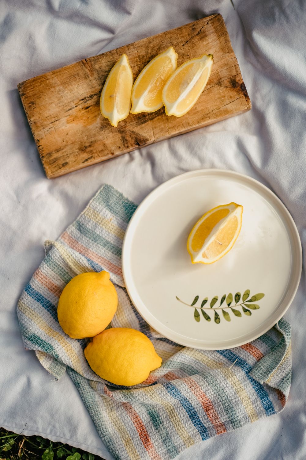 Limon's Close up of Lemon Fruit · Free Stock Photo