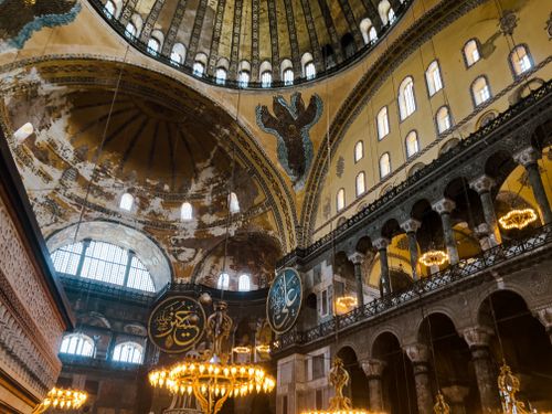 Free Explore the intricate design of Hagia Sophia's interior, showcasing Islamic art and history in Istanbul, Turkey. Stock Photo