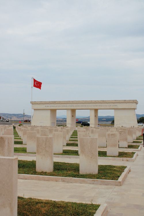 Free Vertical shot of the Gallipoli war memorial and cemetery, a solemn tribute in Turkey. Stock Photo