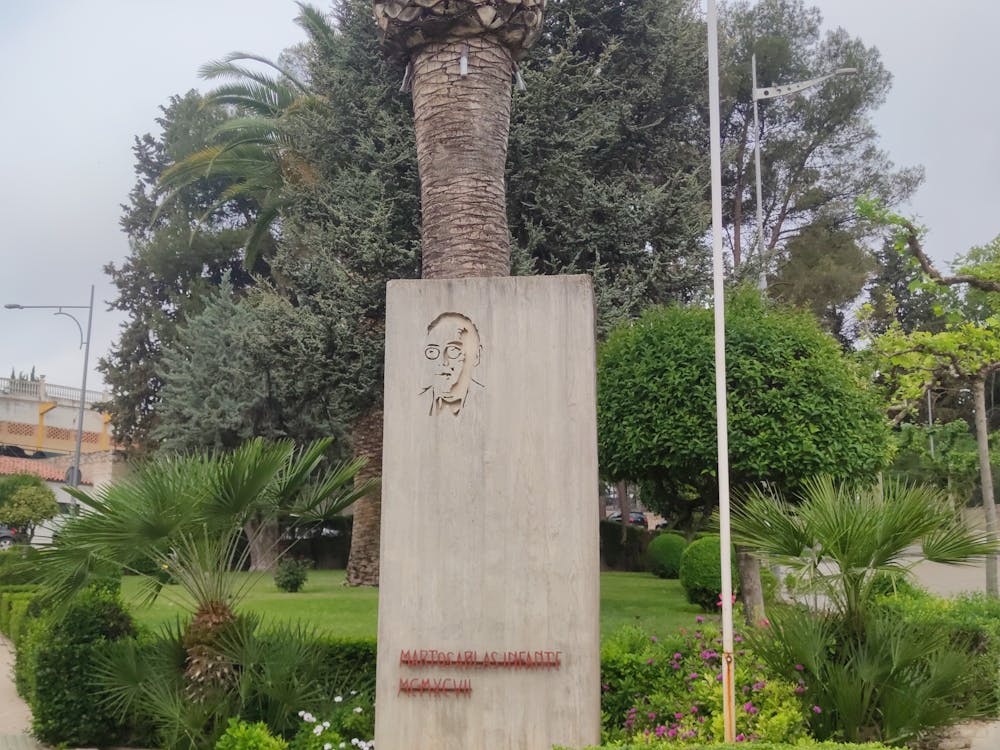 monumento a Blas Infante en Martos