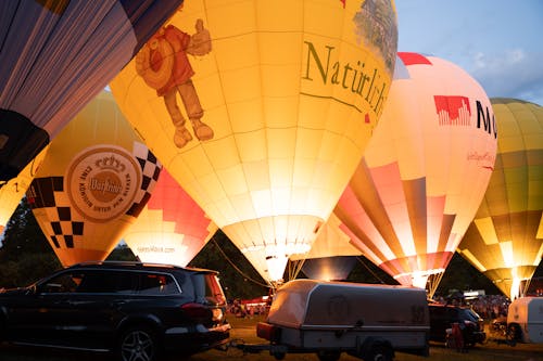 Kostenloses Stock Foto zu abend, ballons, dunkel