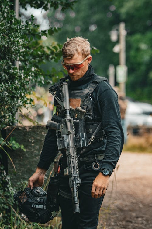 Kostenloses Stock Foto zu armee, ausrüstung, gewehr