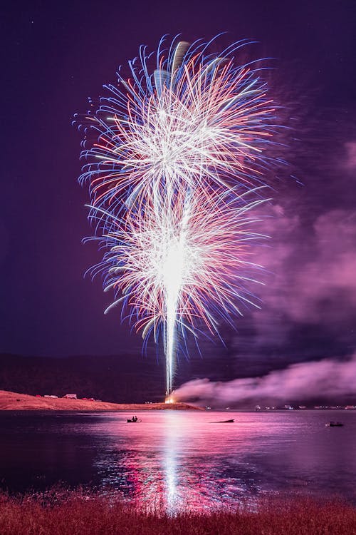 Immagine gratuita di acqua, celebrazione, fuochi d'artificio