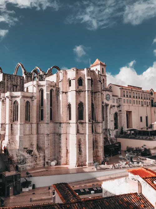 Fotografia Ad Alto Angolo Di Edificio In Cemento Beige