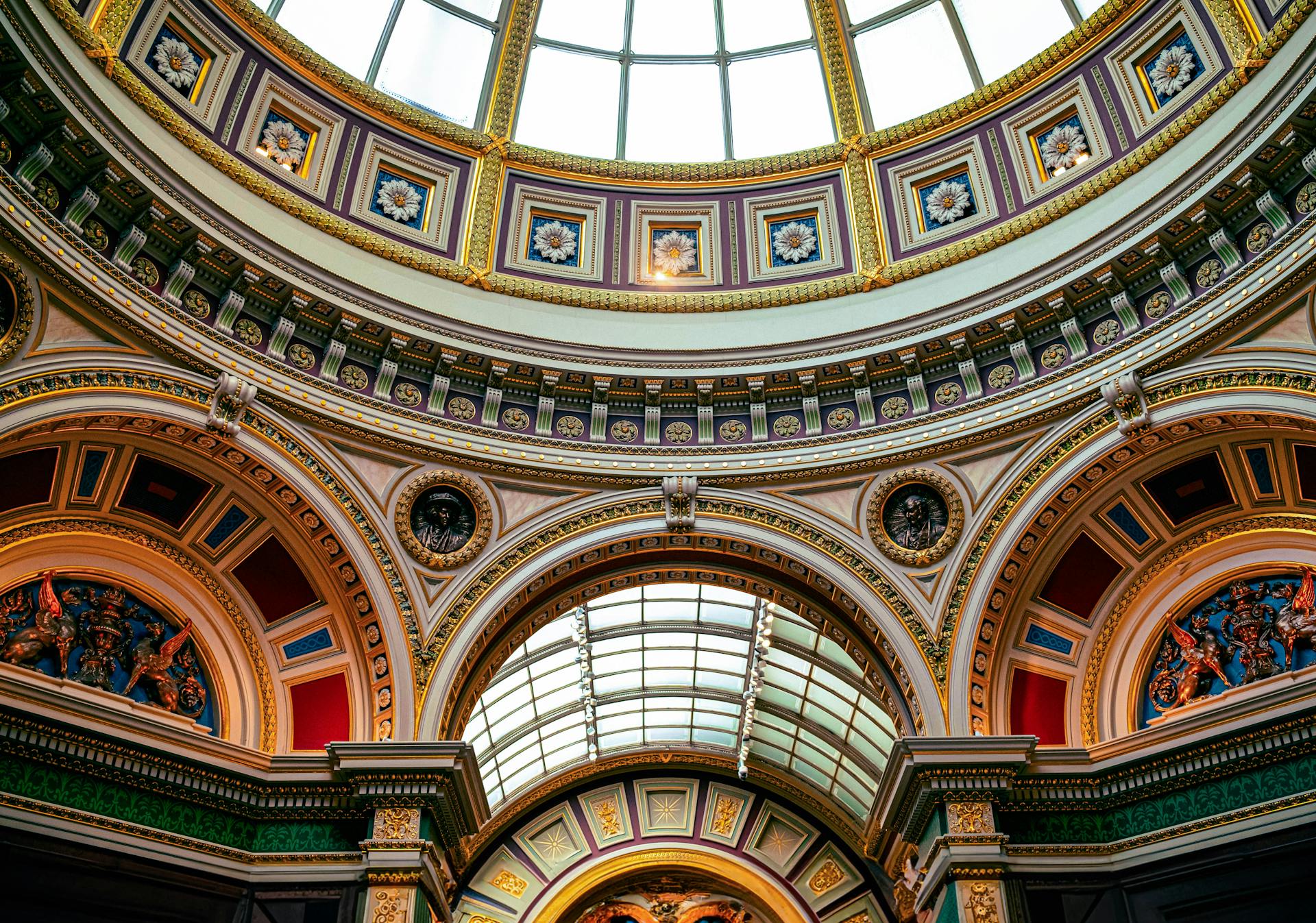 Patterns Decorating National Gallery in London