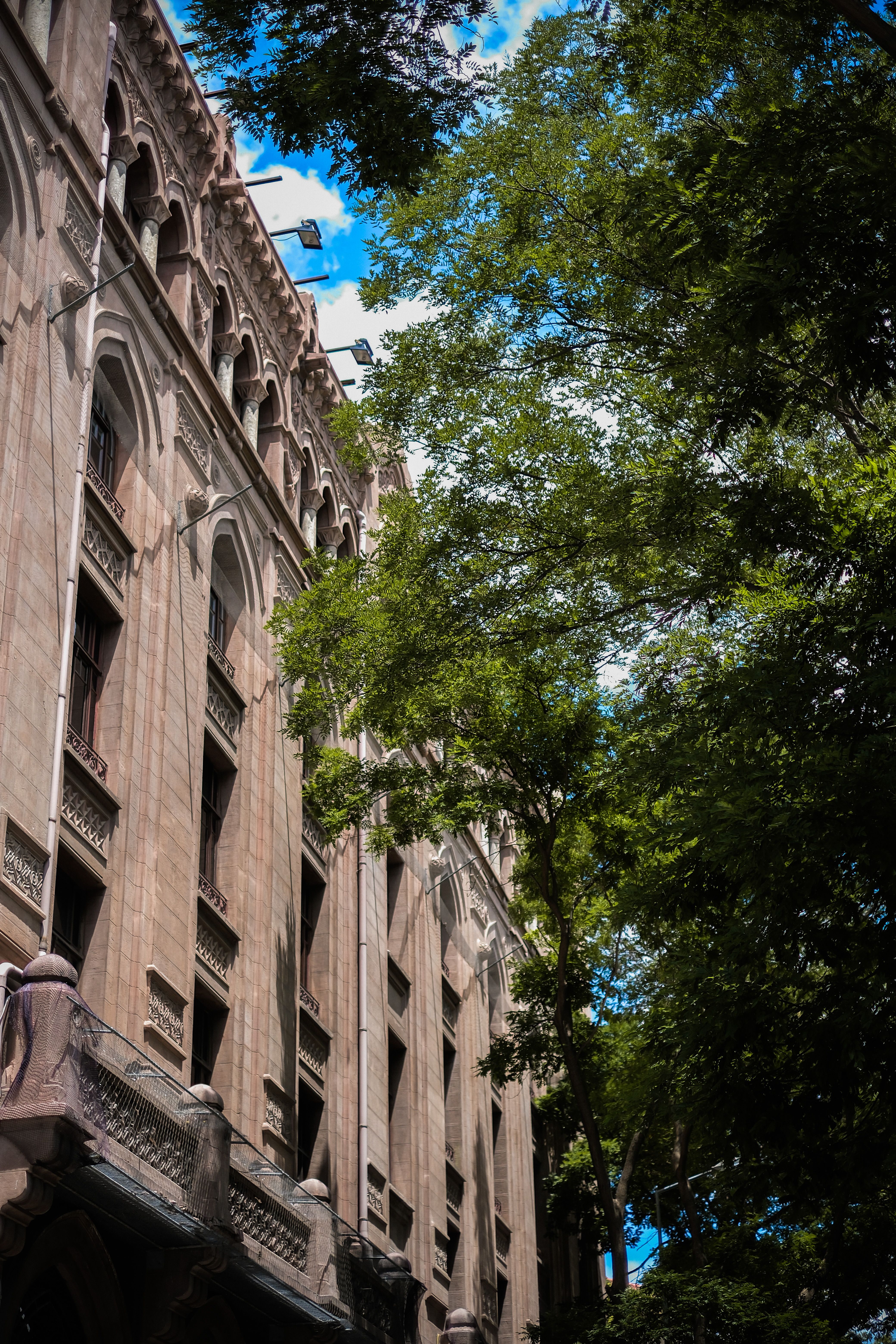 Exterior of a Traditional Building in City · Free Stock Photo