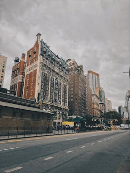 在这些令人惊叹的历史建筑中，探索城市生活的魅力