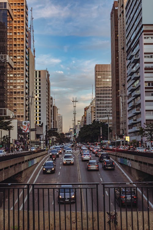 Fotobanka s bezplatnými fotkami na tému autá, Brazília, budovy