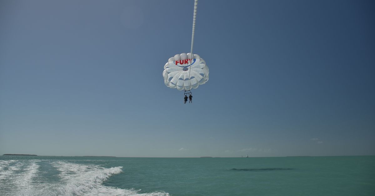 Parasailing Dubai