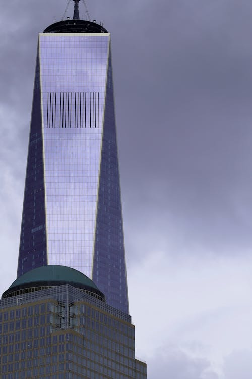 Rain Cloud over One World Trade Center