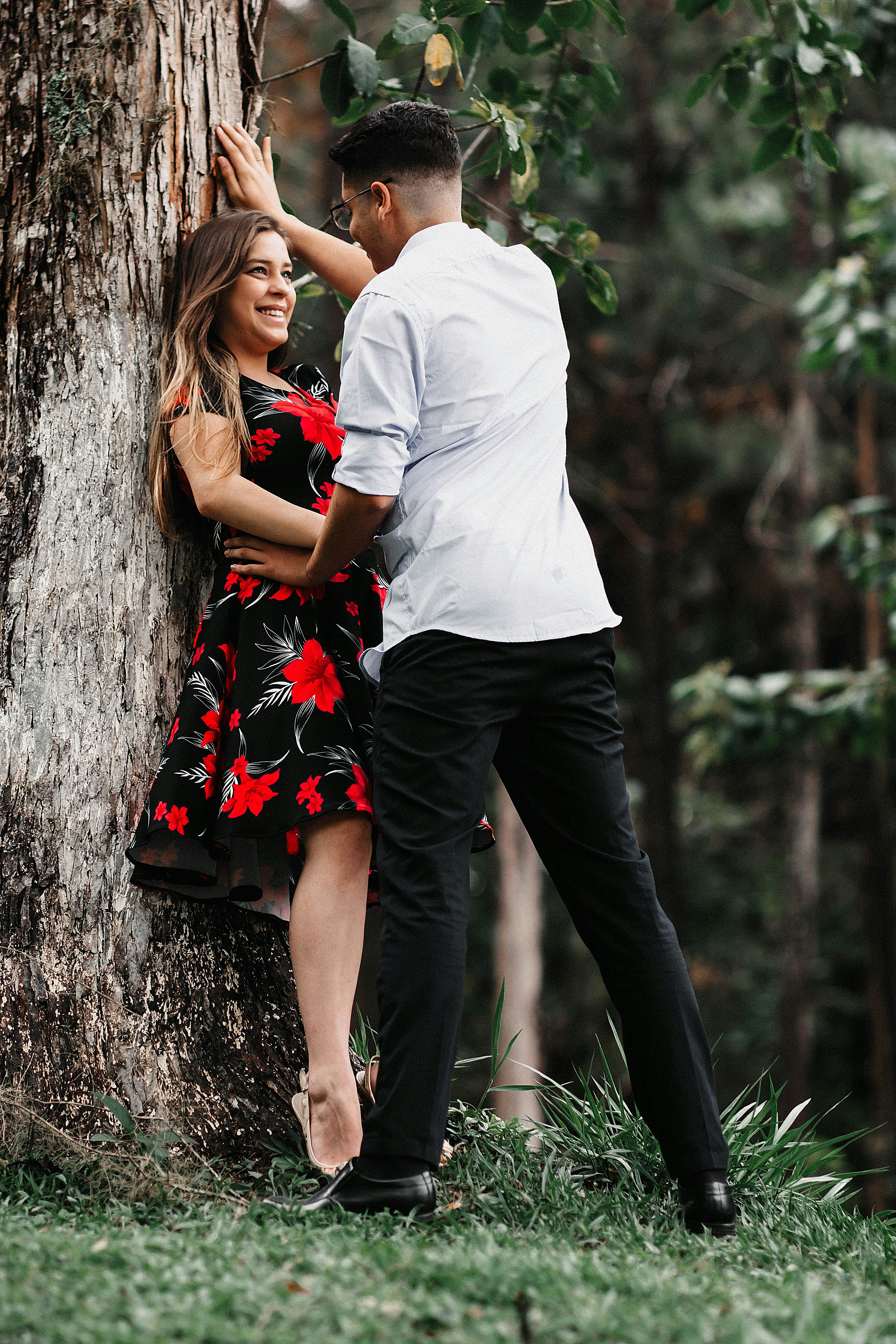 Pin by JAGTESHWAR on Singer | Couple photoshoot poses, Romantic couples  photography, Cute couples