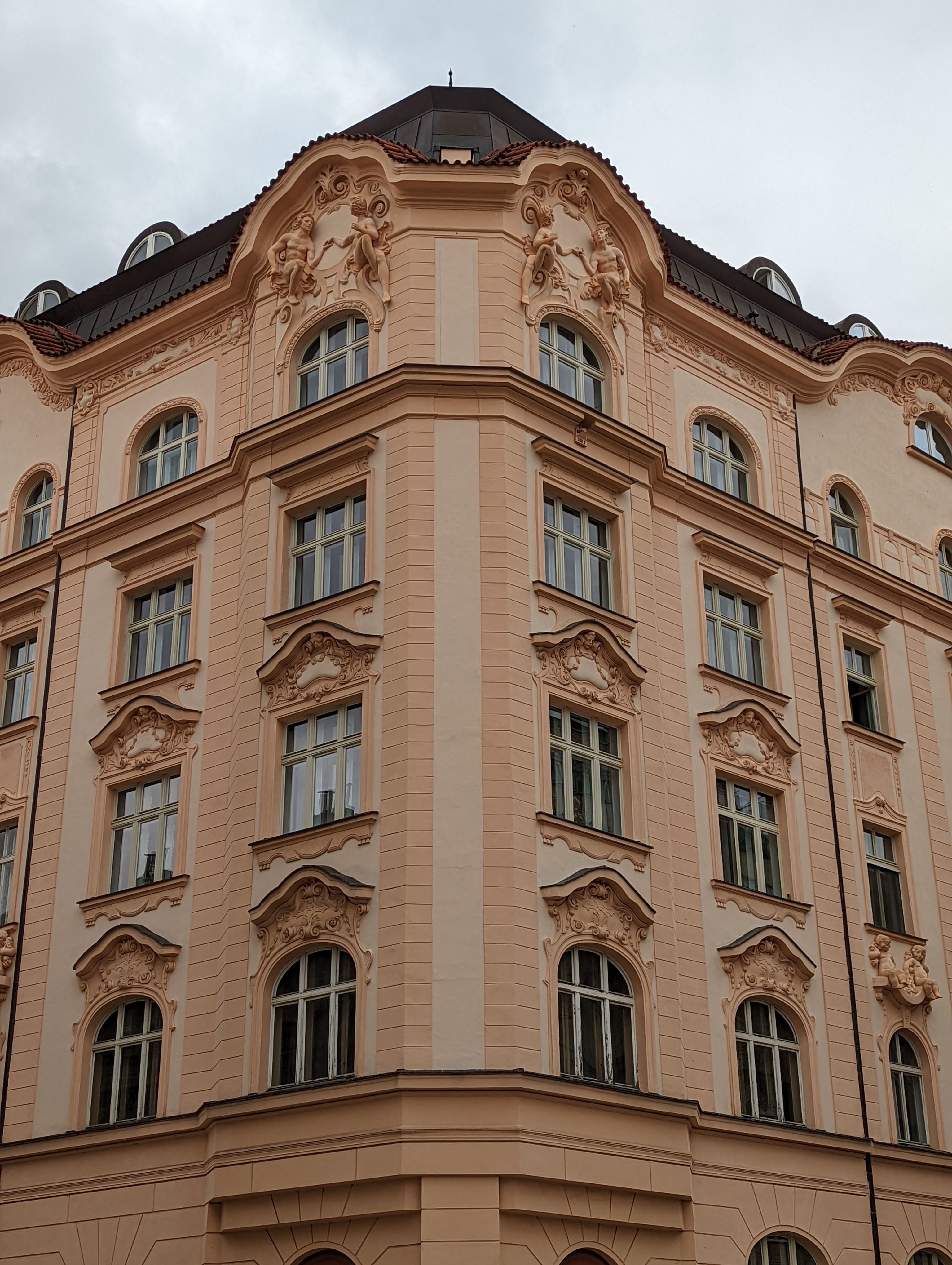 Vuelos a Praga por solo 163€. ¿Es real?