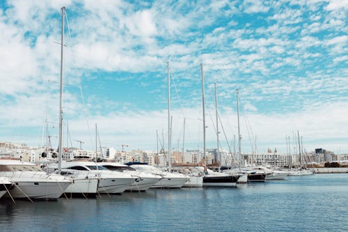 Immagine gratuita di barche a vela, città, malta