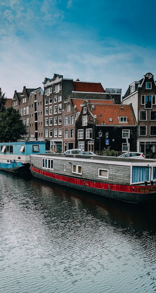 Ingyenes stockfotó Amszterdam, csatorna, függőleges lövés témában