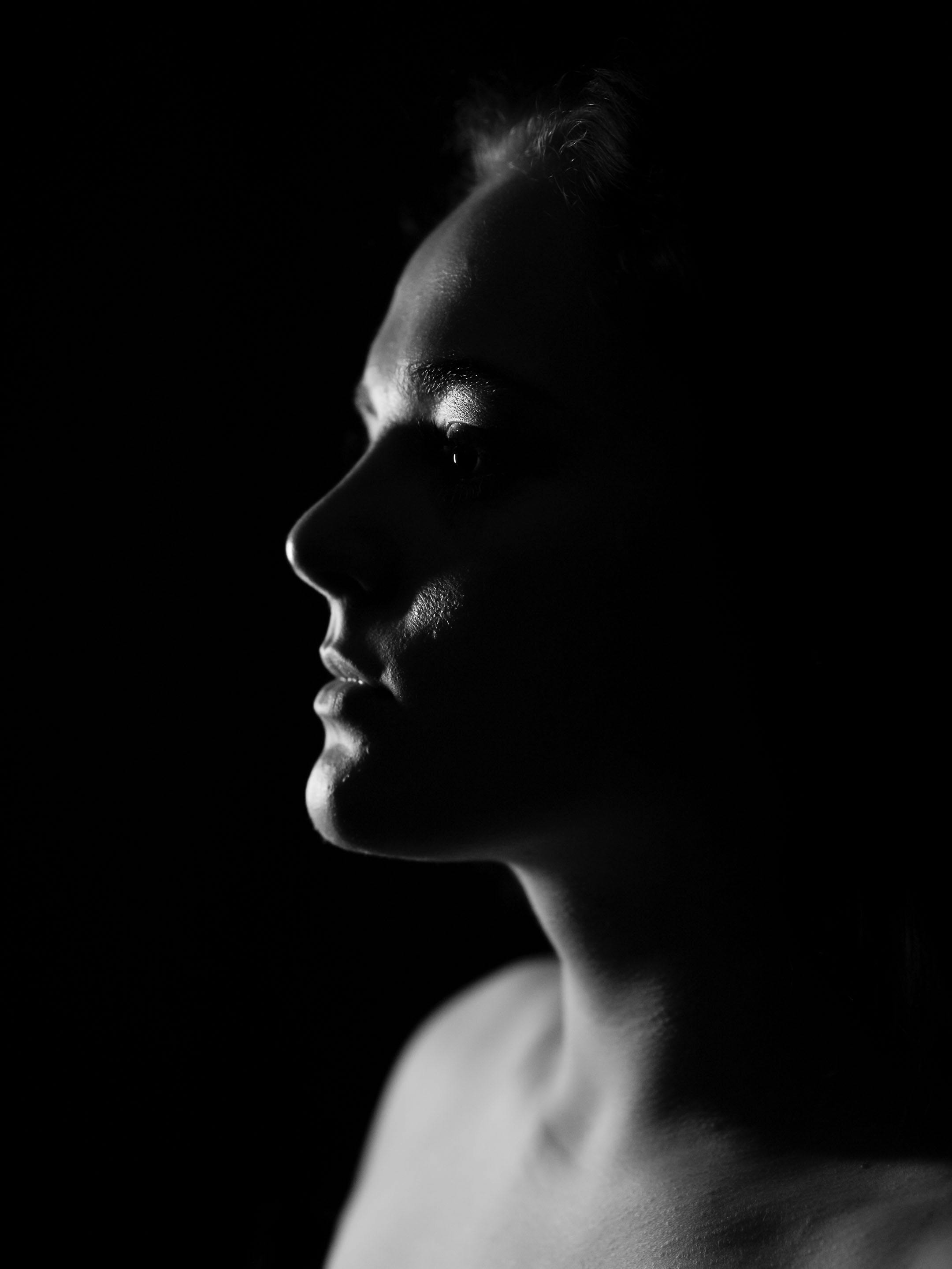 A Grayscale Photo of a Woman's Face · Free Stock Photo