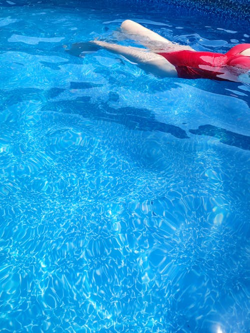 คลังภาพถ่ายฟรี ของ ขา, ชุดว่ายน้ำ, น้ำ