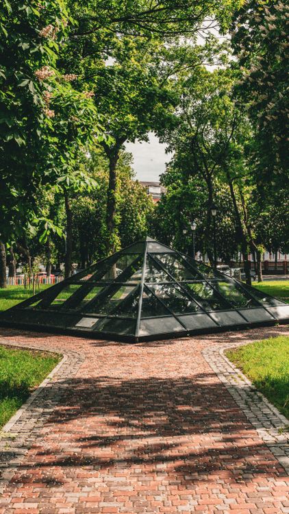 Mini Triangular Monuments Triangle Monument in a Park · Free Stock Photo