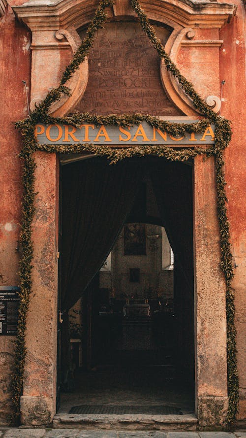 Безкоштовне стокове фото на тему «porta sancta, religon, вертикальні постріл»