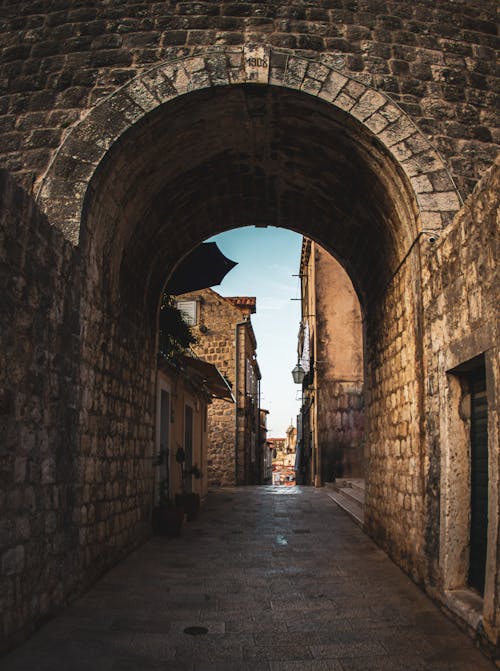 Arch Street in Old Town