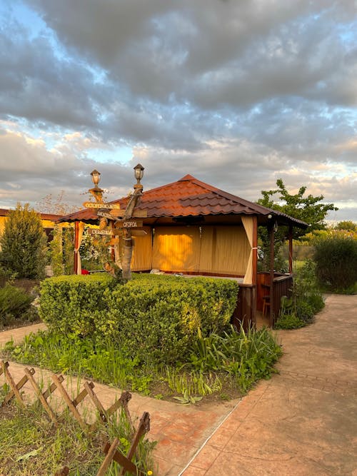 Fotos de stock gratuitas de bungalow, cabaña, glorieta