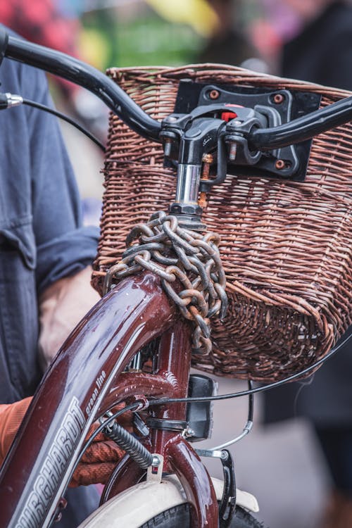 Foto profissional grátis de bicicleta, cadeia, cesta