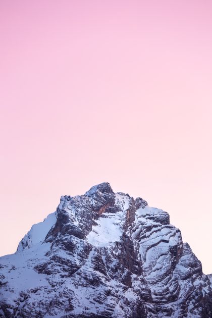Snow-covered mountain ridge, photo by Marek Piwnicki on Pexels