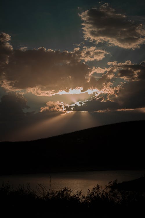 Photos gratuites de ciel, colline, crépuscule