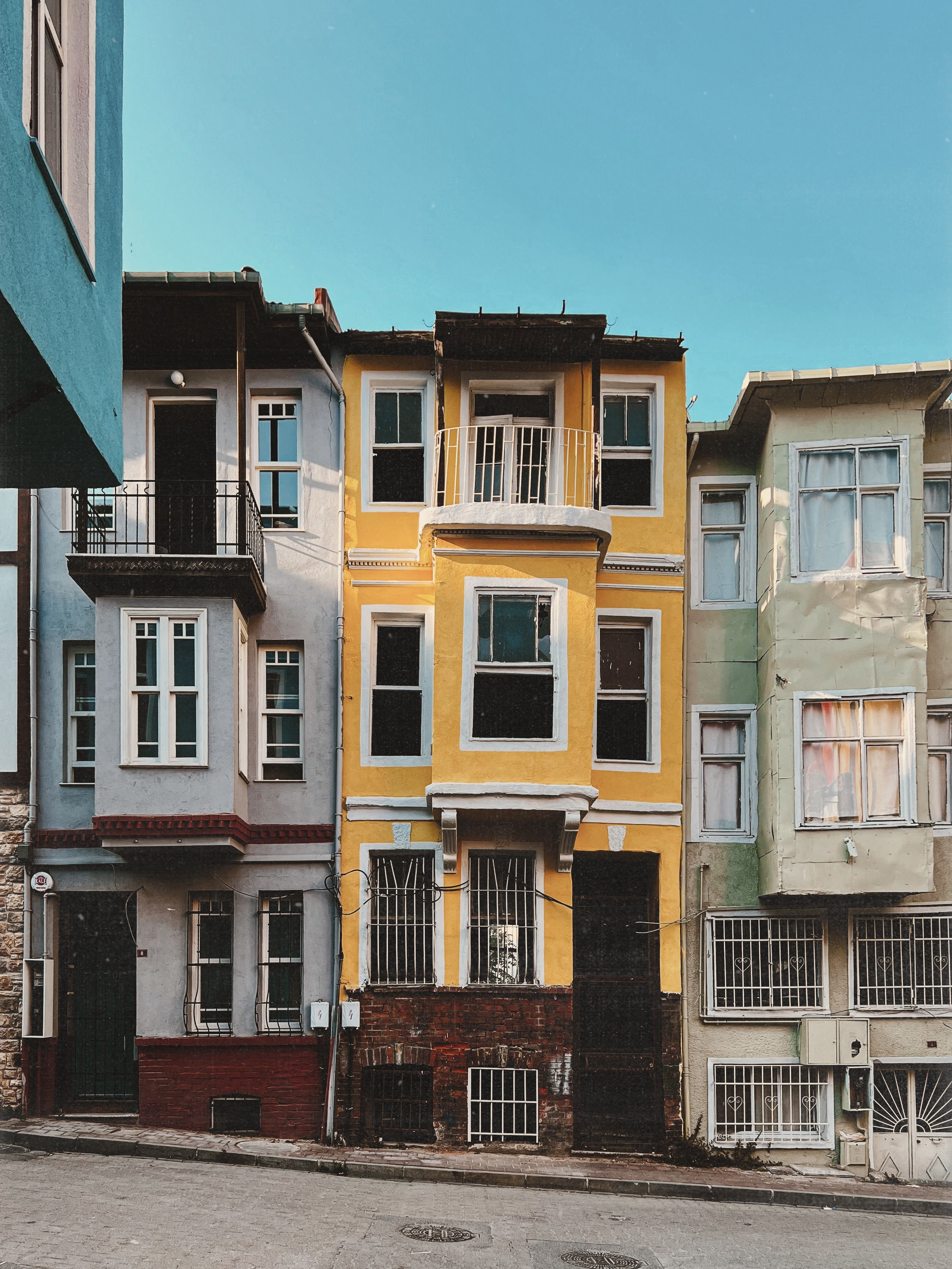 Facades of Historical Turkish Houses with Colorful Exteriors · Free ...