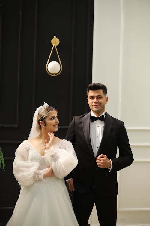 Foto profissional grátis de de pé, fotografia de casamento, fotografia de moda