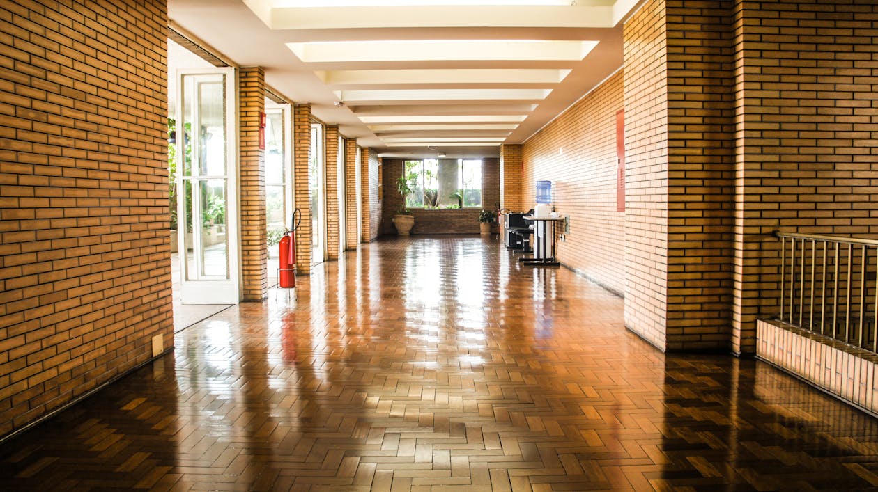 Free Empty Hallway  Stock Photo