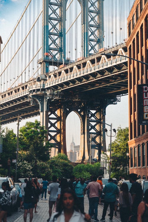 Безкоштовне стокове фото на тему «Бруклінський міст, вертикальні постріл, люди»