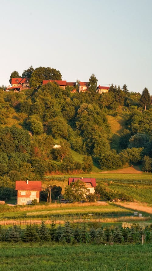 Immagine gratuita di campagna, case, collina