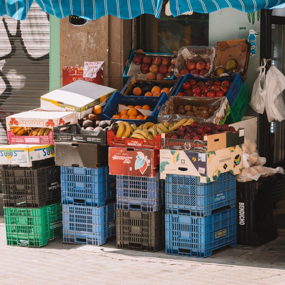 Wealdstone — belongings being loaded for transport to storage