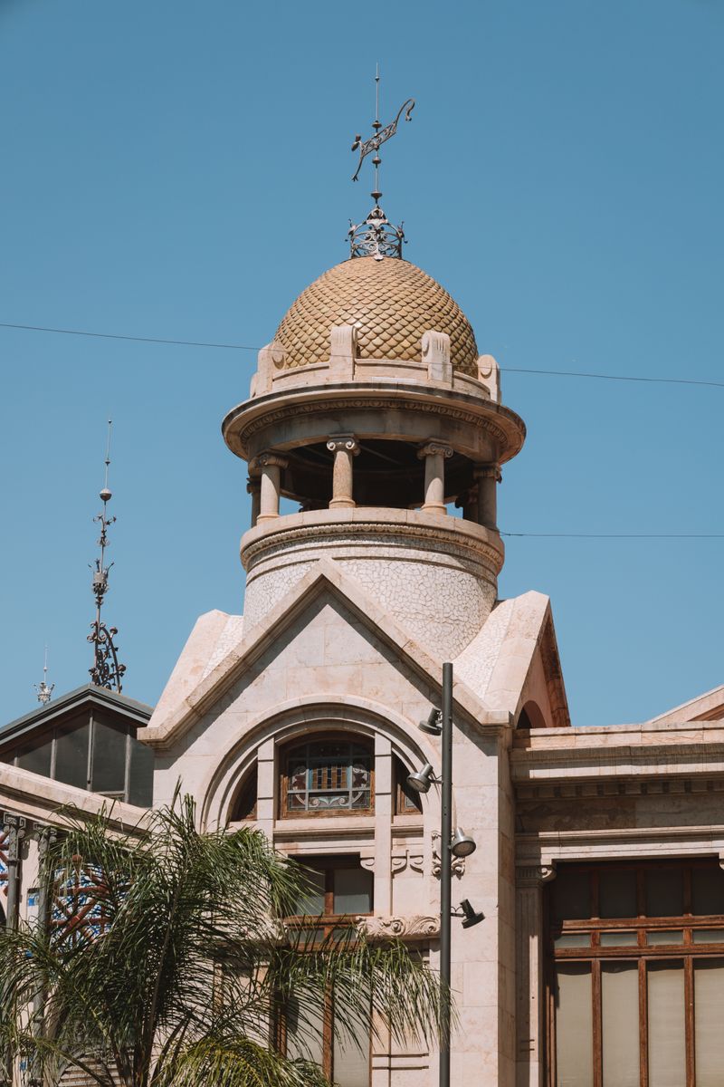 Mercado Central de Valencia market hall dome