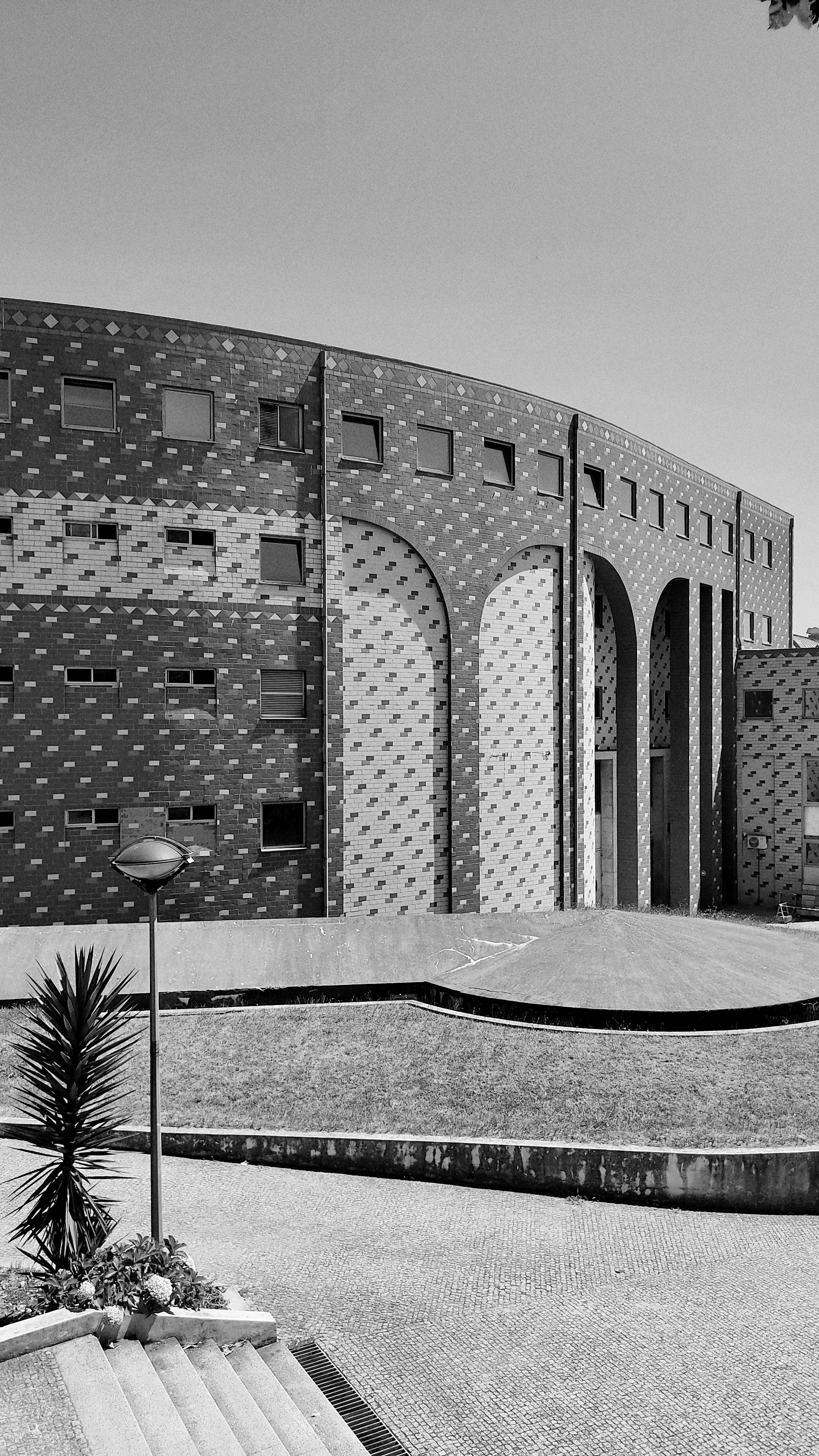 Black and white shot of a modern architectural building in Porto, Portugal.