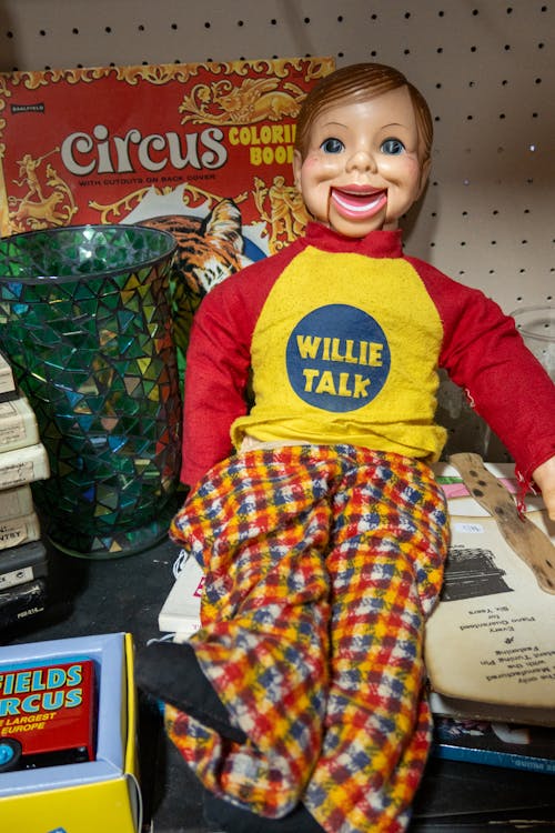 Free stock photo of antique, antique ventriloquist doll, creepy