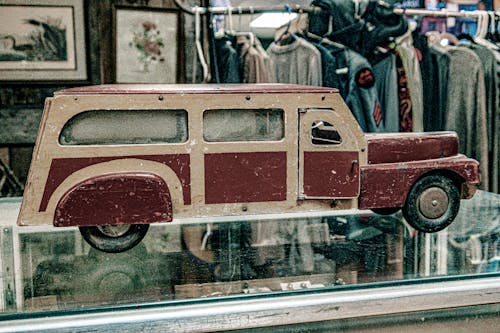 Free stock photo of antique, antique shop, car model