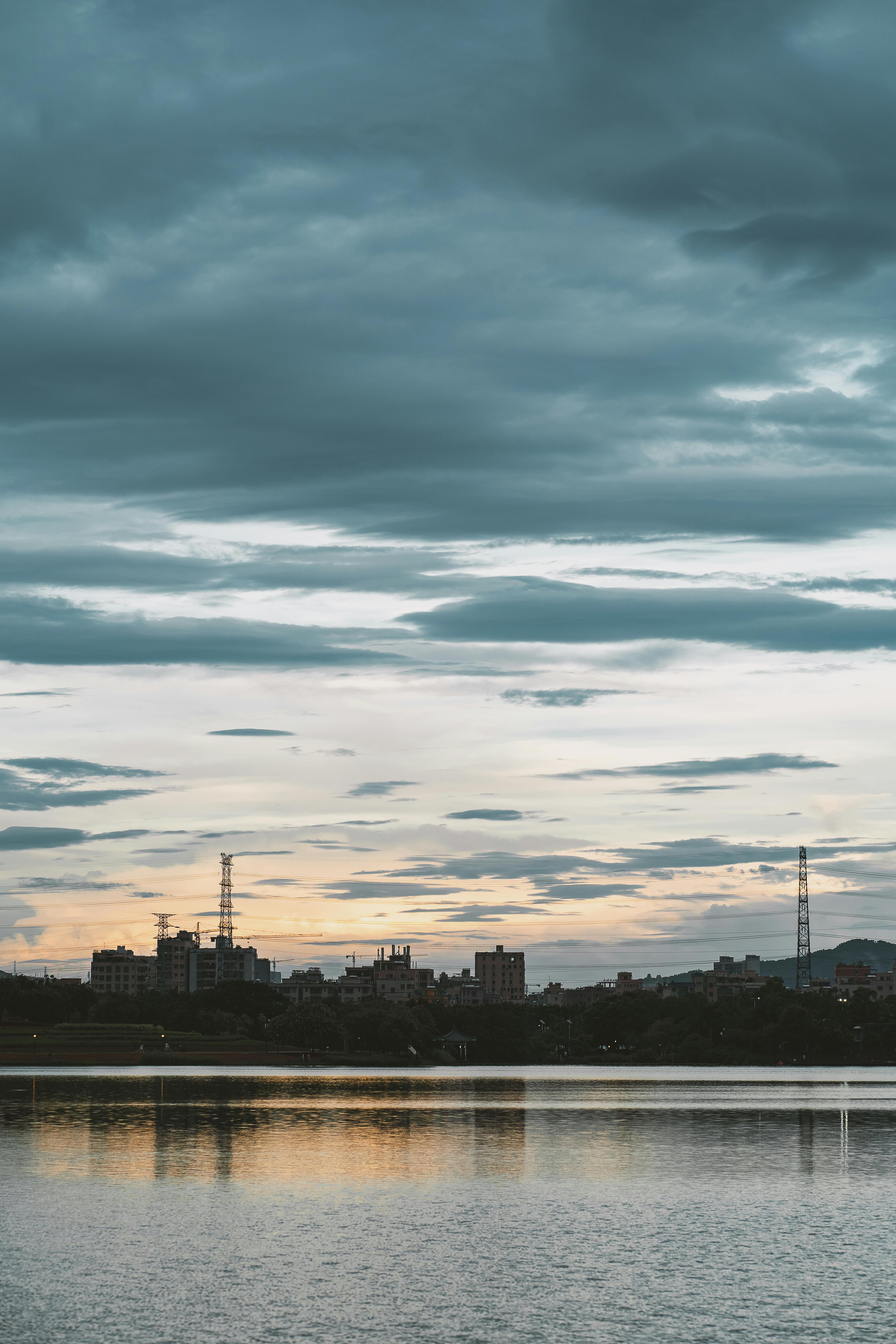 DIYthinker City Dusk Clouds Orange Sky Sliver Bracelet Pendant Jewelry Chai DIYthinker City Dusk Clouds Orange Sky Round Stickers 10Cm Wall