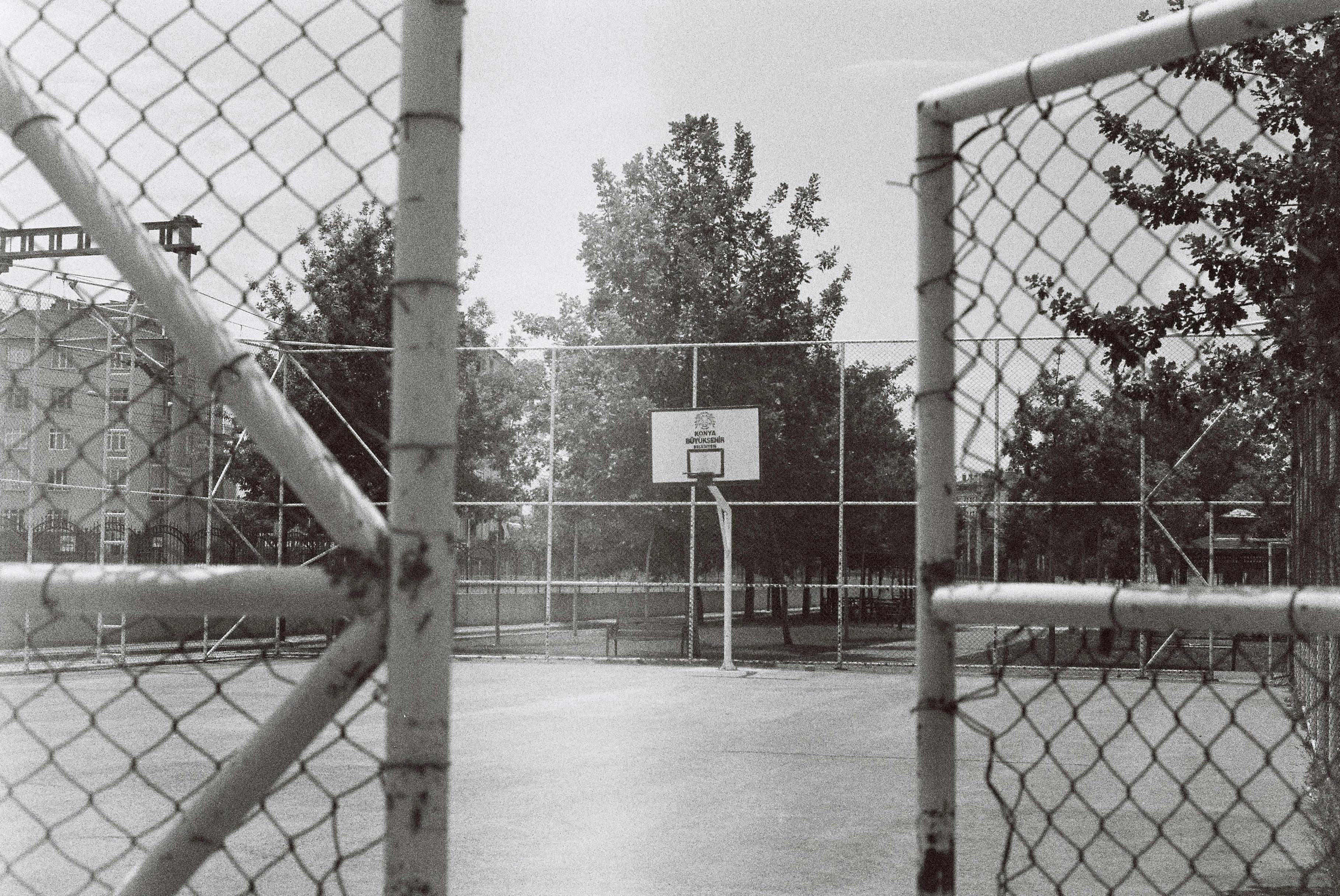 UH opens new outdoor fitness court — Photo by harun - on Pexels