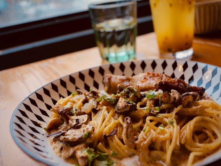 Pasta With Meat And Mushrooms